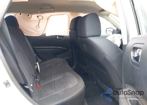 2015 Nissan Rogue Select S z USA, uszkodzony, nr VIN JN8AS5MTXFW654272